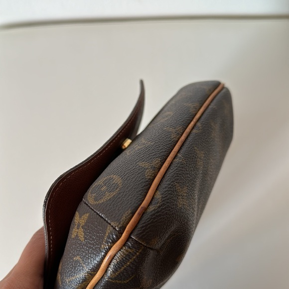 Louis Vuitton Monogram Musette Shoulder Bag in Excellent Condition - Picture 6 of 16